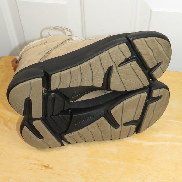 Clarks Tri Arc GTX Taupe Nubuck Gore-Tex Women's Size 7.5M Ankle Boots - Picture 7 of 7